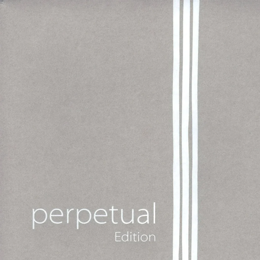 Corda Pirastro Perpetual Edition per violoncello su sfondo neutro