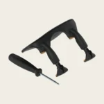 Mentoniera Wittner Centrale in sintetico per violino 4/4, con giravite – vista di tre quarti